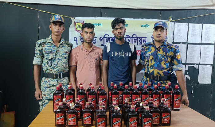 সিলেটে ভারতীয় মদসহ আটক ২